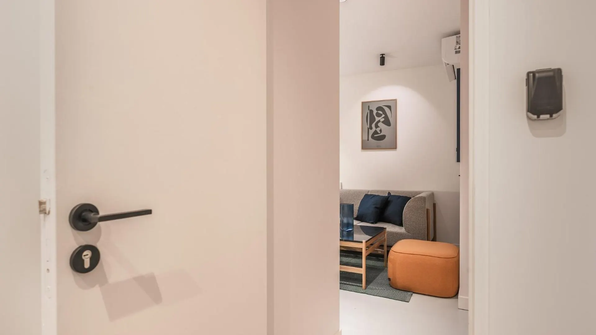 장티이 Design Architect Flat - 15Min. From Paris Center 아파트